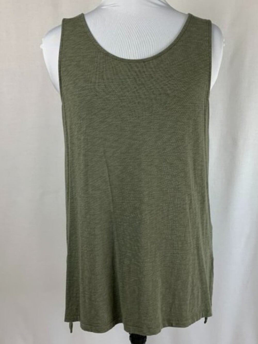 Lucy & Laurel Green Sleeveless Top